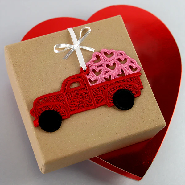 Be My Valentine Retro Truck Ornament (Lace) - Image 2