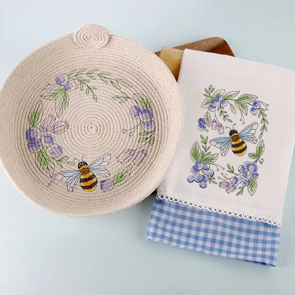 Buzzing Bee and Blueberries Wreath - Image 6