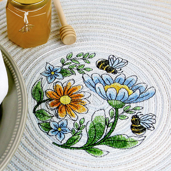 Buzzing Bees & Daisies Pillow Pair - Image 4