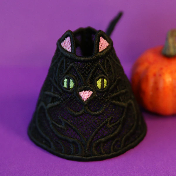 Cat in 3D (Lace) - Image 5