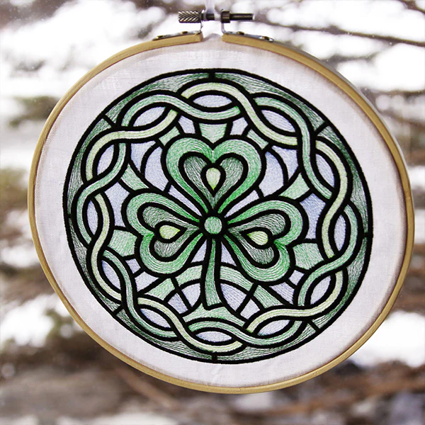 Celtic Shamrock Stained Glass Circle - Image 9
