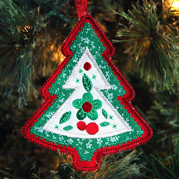 Christmas Charm Tree Ornament (In-the-Hoop) - Image 3