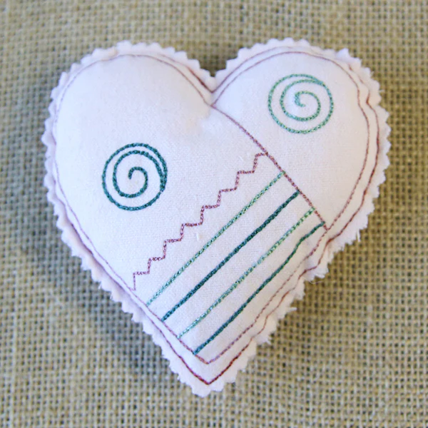 Christmas Stuffie - Heart (In-the-Hoop) - Image 6