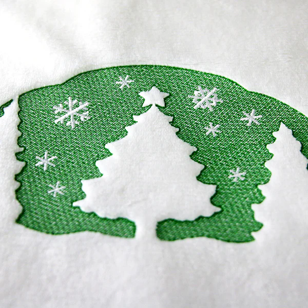 Classic Christmas - Tree (Embossed) - Image 12
