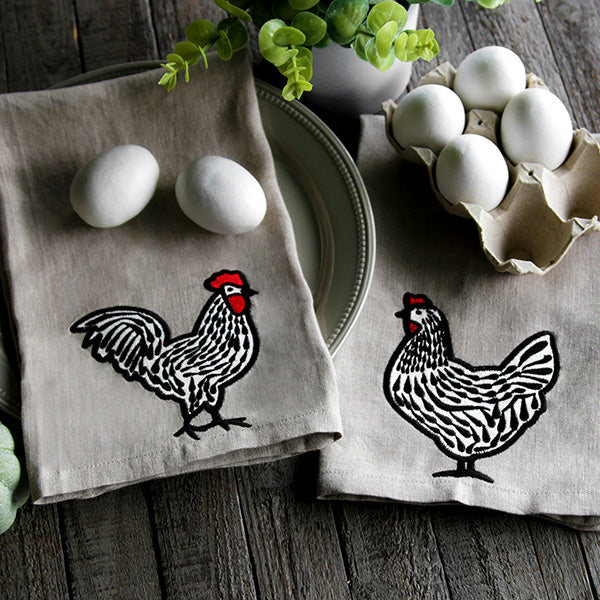 Classic Farmhouse Chicken (Applique) - Image 9