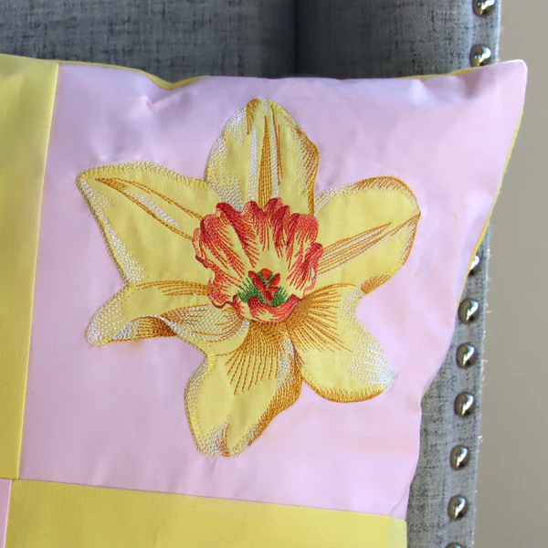 Contours of Beauty Daffodil (Applique) - Image 3