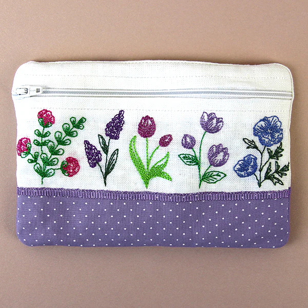 Dainty Wildflower Lined Zipper Pouch (In-the-Hoop) - Image 7