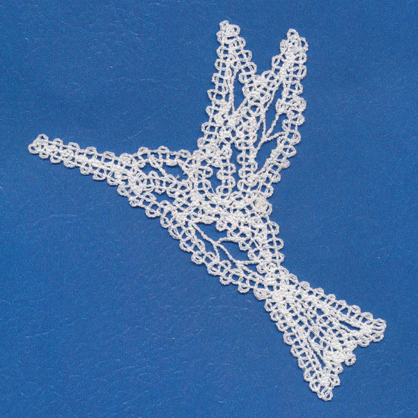 Delicate Hummingbird (Battenburg Lace) - Image 4