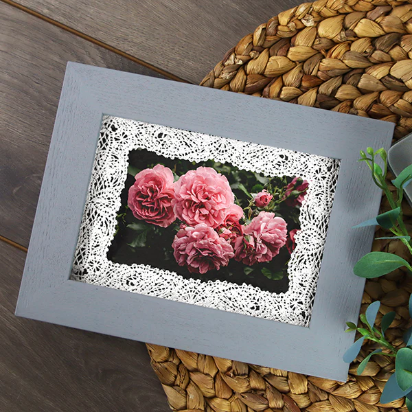Delicate Photo Frame (Battenburg Lace) - Image 2