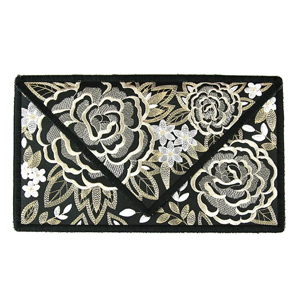 Elegant Floral Envelope Clutch (In-the-Hoop) - Image 13