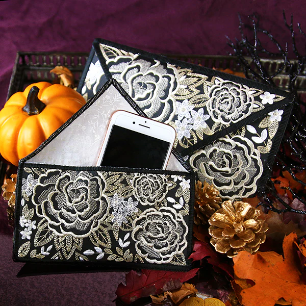 Elegant Floral Envelope Clutch (In-the-Hoop) - Image 16