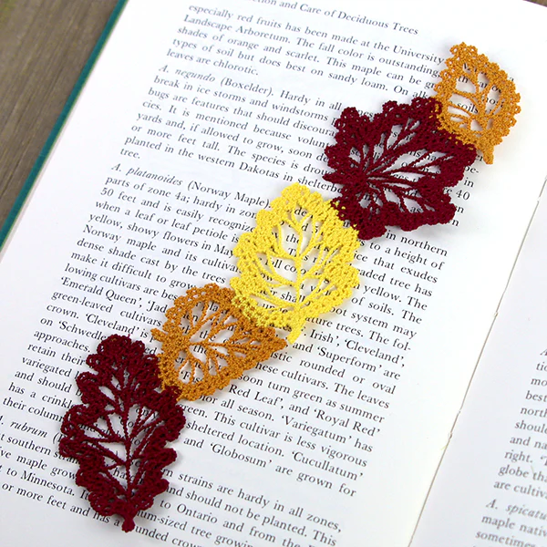 Fall Leaves Bookmark (Battenburg Lace) - Image 2