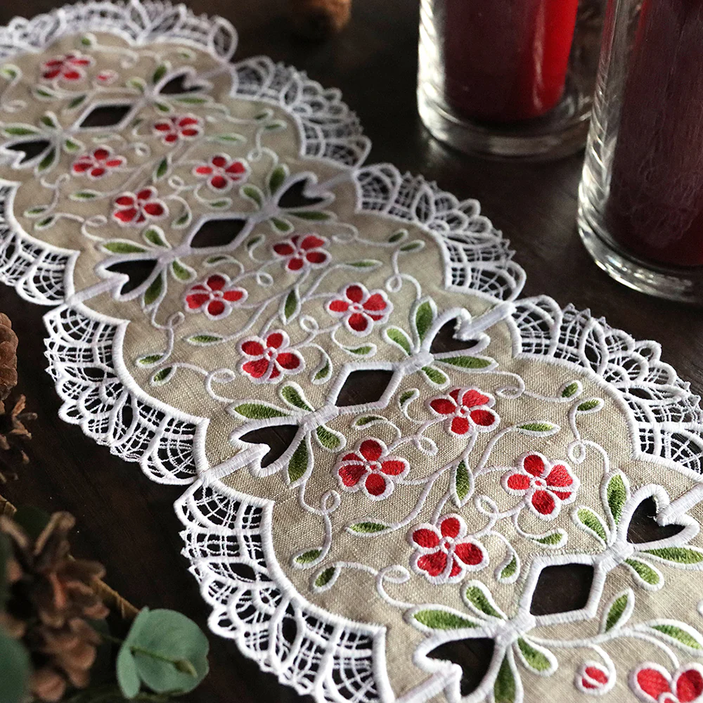 Floral Lace Edge Table Runner (In-the-Hoop) - Image 2