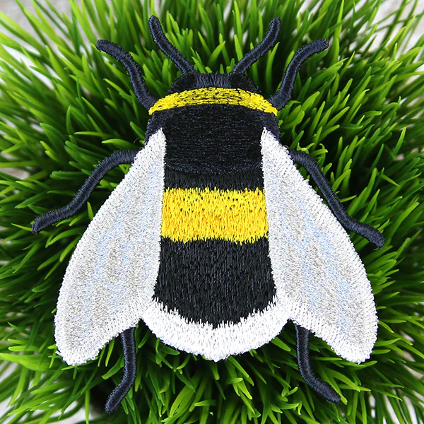 Free-Flying Bee (In-the-Hoop)