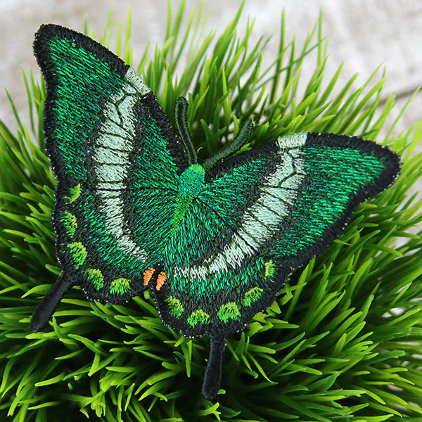 Free-Flying Emerald Swallowtail Butterfly (In-the-Hoop) - Image 5
