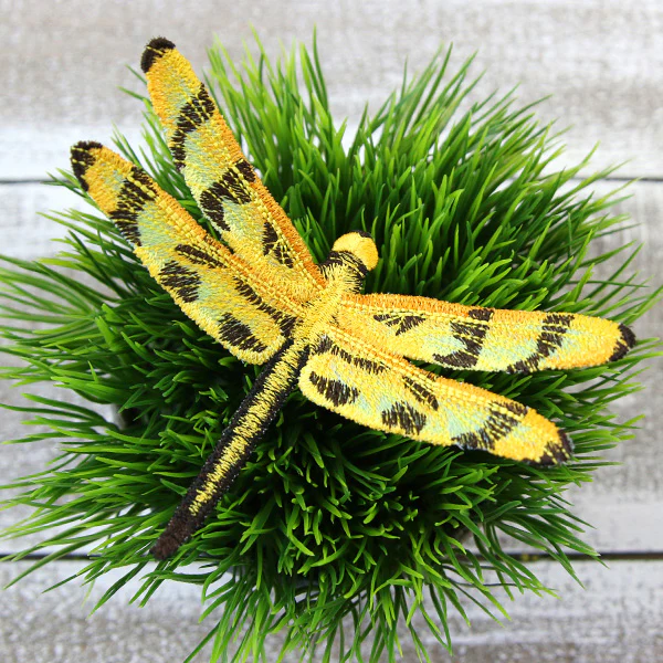 Free-Flying Halloween Pennant (In-the-Hoop) - Image 3