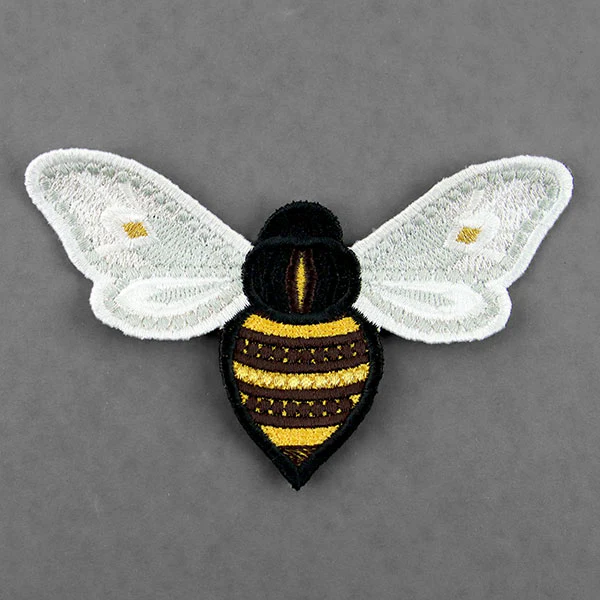 Free-Flying with Texture Bumble Bee (In-the-Hoop) - Image 5