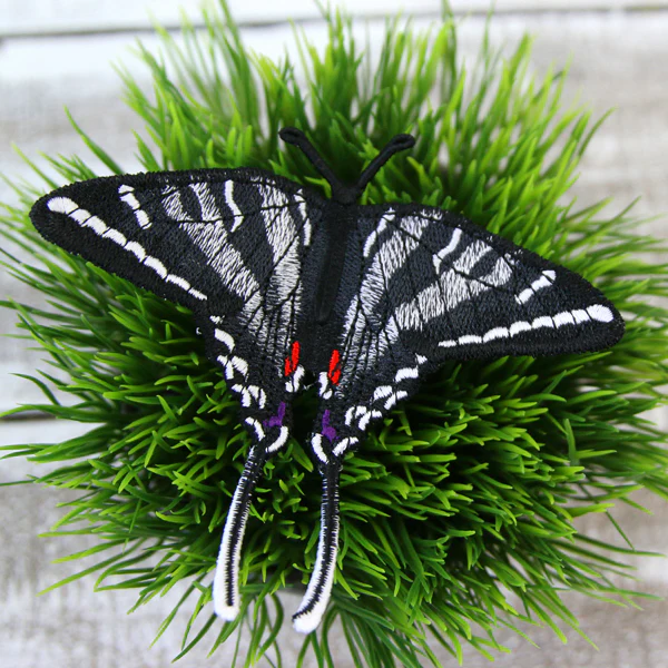 Free-Flying Zebra Swallowtail (In-the-Hoop) - Image 3