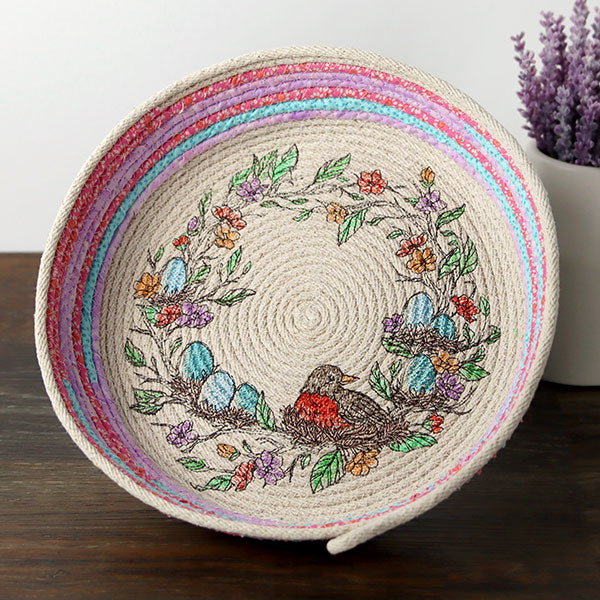 From Easter to Spring Robin & Eggs Wreath - Image 9