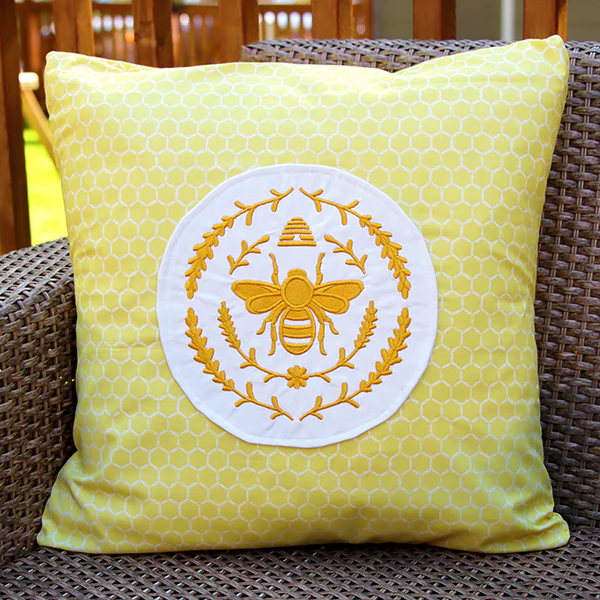 Gilded Honeybee Crest - Image 6