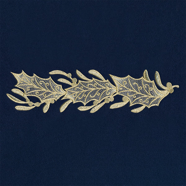 Glimmering Holly Border - Image 5
