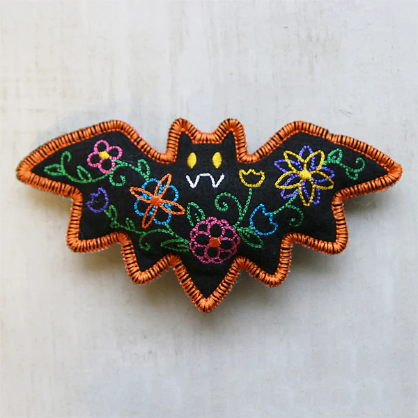 Heirloom Bat Stuffie (In-the-Hoop) - Image 3