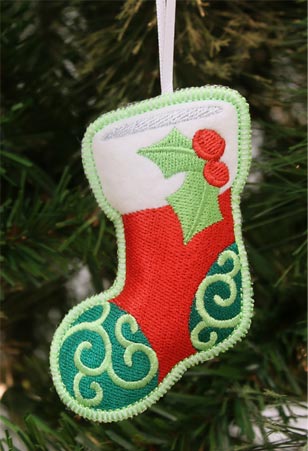 Heirloom Christmas Ornament - Stocking (In-the-Hoop) - Image 2