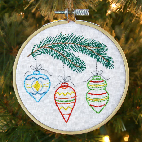 Homespun Pine Bough and Ornaments - Image 4