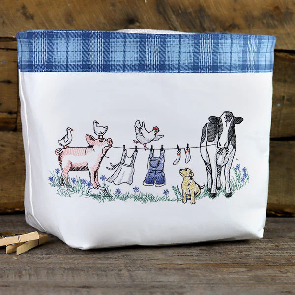 Laundry Day Farm Animals Clothesline - Image 8