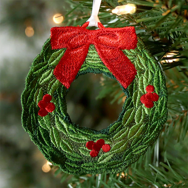 Merry Christmas Wreath Ornament (In-the-Hoop) - Image 3