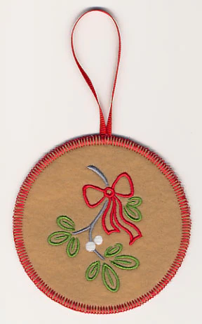 Merry Mistletoe Ornament (In-the-Hoop)