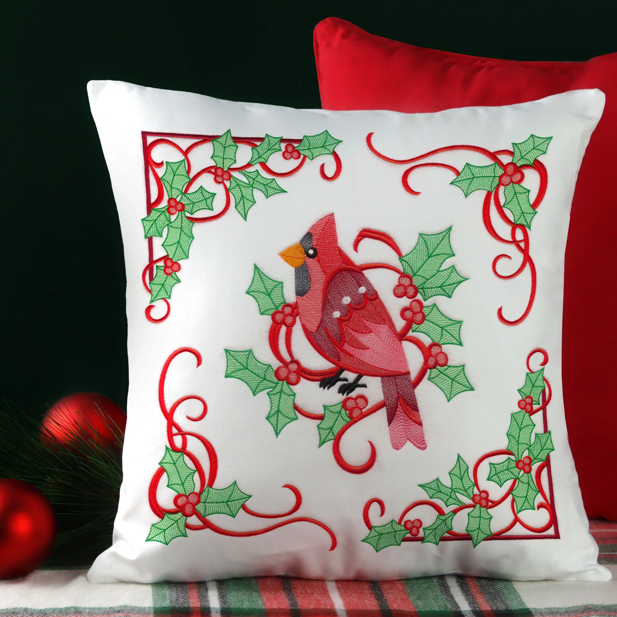 Merry Textures Holly Swirls Corner - Image 3