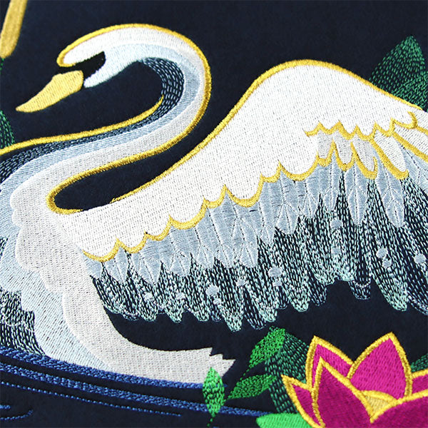 Midsummer Magic Swan - Image 6