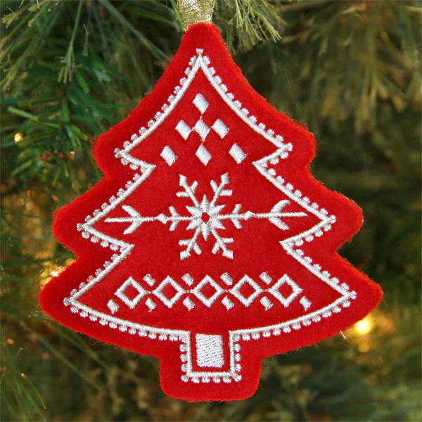 Nordic Christmas Ornament - Tree (In-the-Hoop) - Image 2