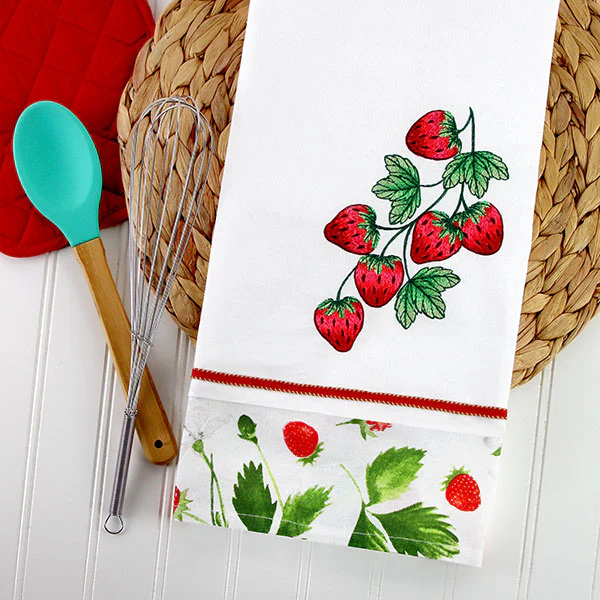 Scrumptious Summer Strawberries Spray - Image 4