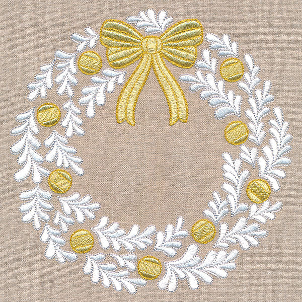 Shimmering Christmas Wreath - Image 3