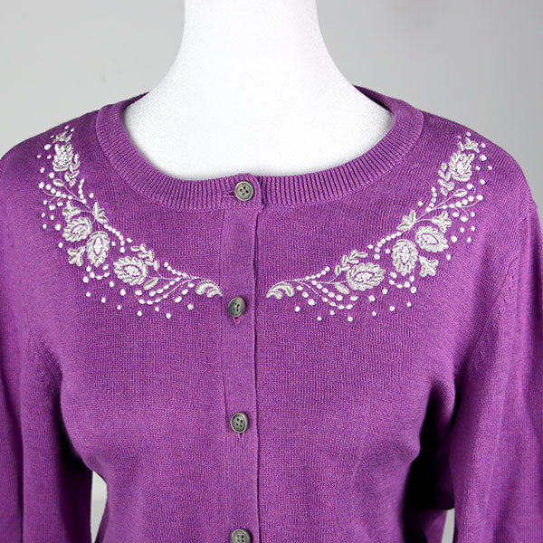 Shine Like a Pearl Filigree Neckline - Image 6