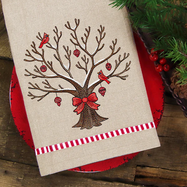 Simply Festive Christmas Tree - Image 6