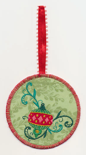 Trimming the Tree Corner Ornament (In-the-Hoop)