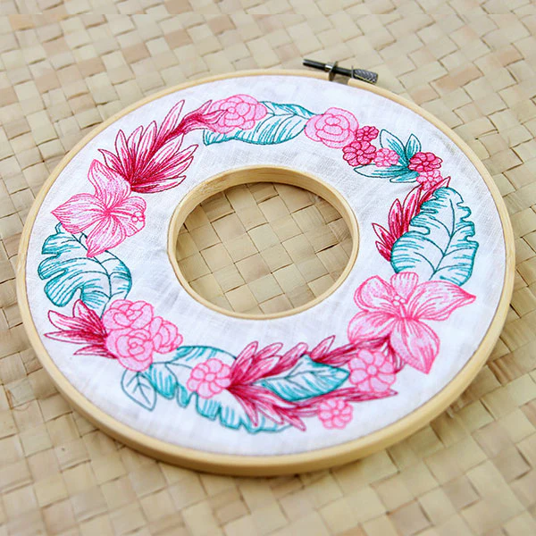 Tropical Hibiscus Wreath - Image 6